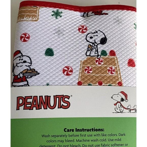 2 Pack Peanuts SNOOPY CHRISTMAS Dish Drying Mats 16 X 18” Gingerbread House NEW - Picture 11 of 16